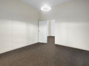 Dual living 1 house into 2 units in the heart of ipswich