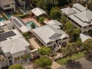 DUAL LIVING FAMILY HOME WITH SWIMMING POOL