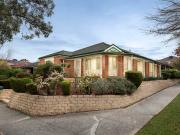 Dual Living Freedom Amid Parkland Greenery
