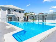 Dual Living Opportunity in Prime Forster Location
