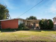 Dual Living Opportunity on a Large, Flat Block