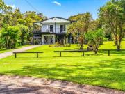 DUAL LIVING, VIEWS, VIEWS, VIEWS ON A MASSIVE BLOCK!