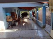 Duas casas no mesmo terreno no Leblon