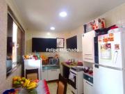 Duas casas no preão de uma na ilha do governador