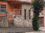 Duas casas para investidor ou família unida em local...