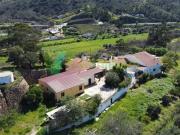 Duas Casas Térreas com 5 Hectares de terreno e Vista...