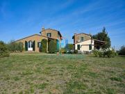 Due casali ristrutturati m² Castiglione in Teverina