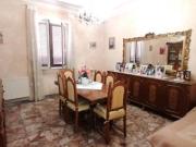 DUE LEONI | Quadrilocale con cantina | Metro C