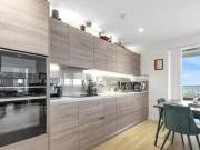 Duke Of Wellington Avenue, London, 3 Bedroom Flat
