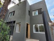 CASA 2 DORMITORIOS VENTA EN ARGUELLO CON TERRAZA