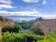 Duplex 3P avec terrasse 20 m2 vue mer Travaux à prevoir