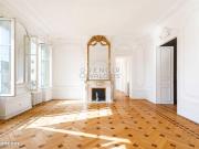 Duplex 8 pièces 243 m²