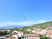 Duplex A Renover Avec Terrasse Panoramique 92m² Mouans...