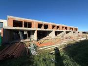 Duplex amplio / 250mts terr. 180cub