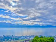 Duplex atemberaubender Blick auf den See in einer...