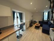 Duplex au 2ᵉ et dernier étage d’une petite copropriété...