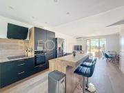 Duplex avec garage, vue mer, grande terrasse, piscine,...