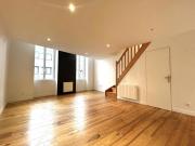 DUPLEX AVEC PATIO EN CENTRE VILLE