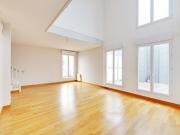 DUPLEX AVEC TERRASSE ET DEUX PLACES DE PARKING