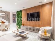 Duplex com 2 suítes, mobiliada e decorada no conceito...