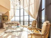 DUPLEX COM 4 SUÍTES NO BATEL