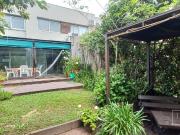 Duplex con jardin a la laguna en Lago Escondido Nordelta