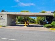 Duplex con jardin en Lago escondido Nordelta