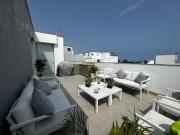 Dúplex con Terraza y Cochera – Magdalena límite San Isidro