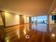 Dúplex con vista al mar en venta en Miraflores – Frente...