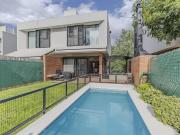 DUPLEX DE 2 DORMITORIOS EN BARRIO SEMI CERRADO BARRIO...