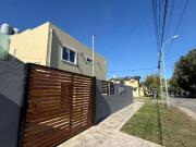 Duplex de 3 ambientes a estrenar en el barrio Los Pinares