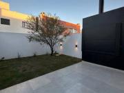 Duplex de 3 dormitorios en venta en Miradores de Manantiales