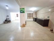 Dúplex de 4 dormitorios sobre avenida en Bo Llaponagat