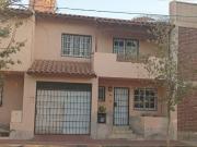 Duplex de 4 dormitorios sobre calle ferrari