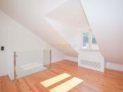 Duplex em prédio totalmente reconstruído, com...