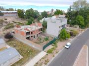 Dos Duplexs en construcción en Venta frente a barrio...