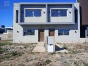 Duplex en Docta mza 40 lote 08