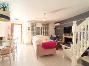 DÚPLEX EN ESQUINA CERCA DE LA PLAYA DE BAHIA