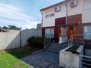 DUPLEX EN EXCELENTE ESTADO CON COCHERA CUBIERTA