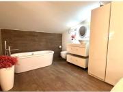 Duplex en finca seminueva con espectacular terraza a...