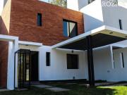 Duplex en Housing Alto Rivera 3 dormitorios