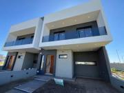 Duplex en Rincones de Manantiales