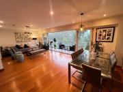 Dúplex en San Isidro – 300 m² con vista a parque y...