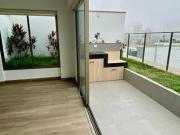 Dúplex en Surco | Amplia Terraza y Zona Segura