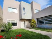 DÚPLEX EN VENTA, 5 DORMITORIOS, GENERAL ROCA en Inmomap