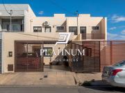 Dúplex en venta c/ cochera en Grand Bourg