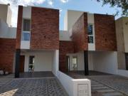 Dúplex en Venta de 3 dormitorios en Claros del Bosque...