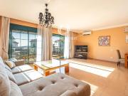 Apartamento en venta en Adeje, Playa del Duque. Dúplex...