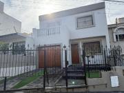 Duplex en venta en Barrio Escobar, 4 dormitorios, APTO...