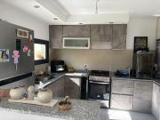 Duplex en Venta en El Oasis en Valle Escondido. 3...